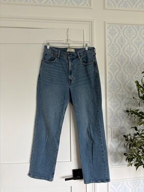 Abercrombie & Fitch Ankle Straight Leg High Rise Jeans in Blue Denim